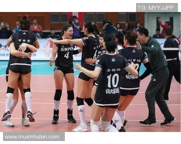 广州排球队盯防策略分析及其在比赛中的成效与不足之处探讨 广州排球队盯防策略分析及其在比赛中的成效与不足之处探讨