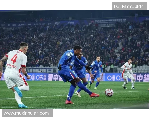 上海足球队整体压制战术解析及其对联赛的影响探讨