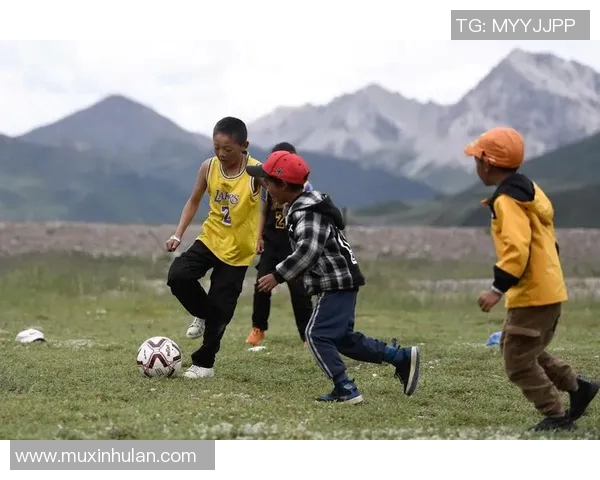 与足球明星亲密接触的机会让你体验不一样的足球魅力和激情